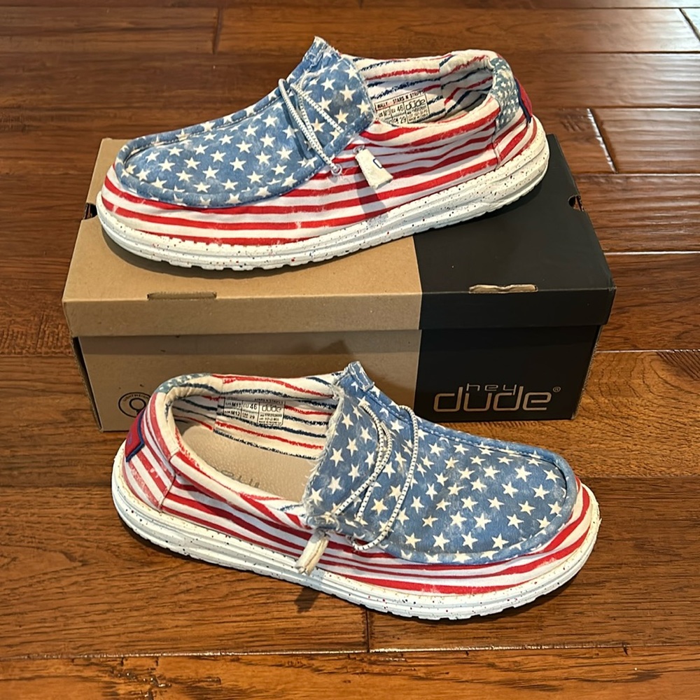 Men’s heydudes, Wally Stars N Stripes size 13
